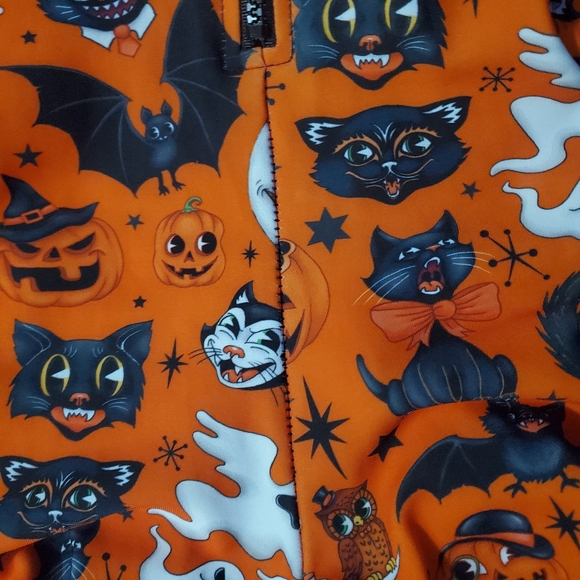 Blackmilk Trick or Treat snugglesuit - Picture 2 of 9